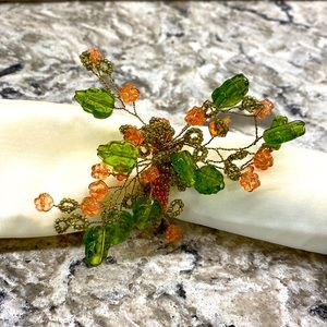 Napkin rings, 4 items
